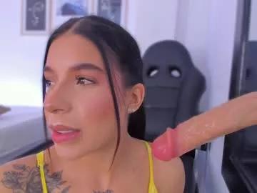 emelie_89 from Chaturbate