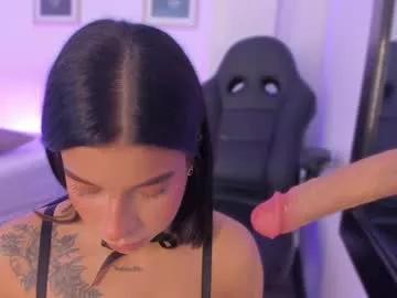 emelie_89 from Chaturbate