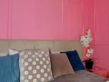 emelyy_carter from Chaturbate