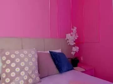 emelyy_carter from Chaturbate