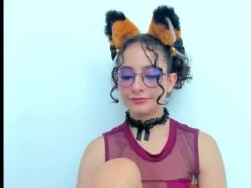 emma_belle02 from Chaturbate