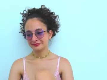 emma_belle02 from Chaturbate