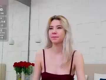 emma_plux from Chaturbate