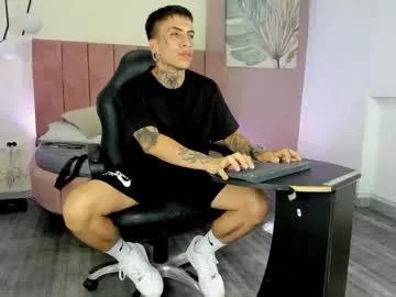 emmanuel_top from Chaturbate