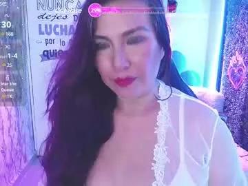 evelyn_mature19 from Chaturbate