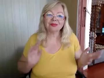 evelynloveshy from Chaturbate