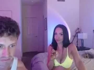 girlwiththethroat from Chaturbate is Freechat
