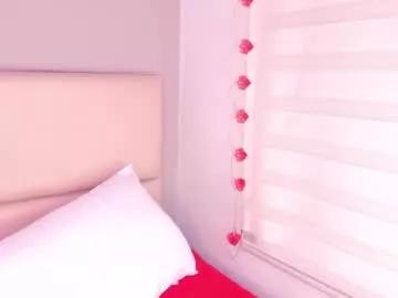 gloomy_sweetness from Chaturbate