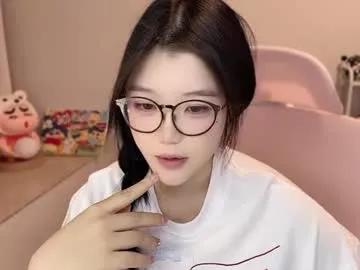 gorgeous_girl33 from Chaturbate