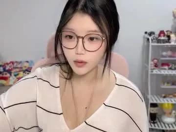 gorgeous_girl33 from Chaturbate