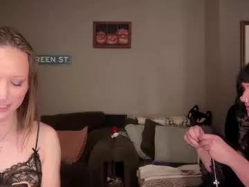 greenxxxqueen from Chaturbate