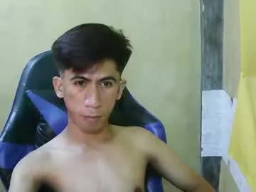 hairyhugecock_22 from Chaturbate is Freechat