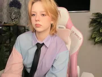 helloworldea from Chaturbate
