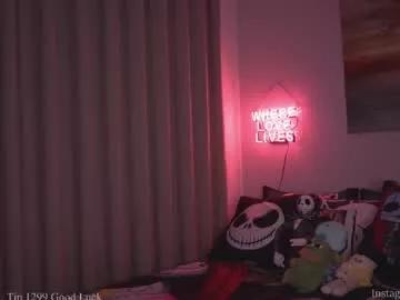 hollylinder_ from Chaturbate