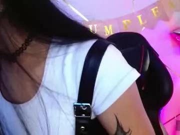 hollyxx_ from Chaturbate
