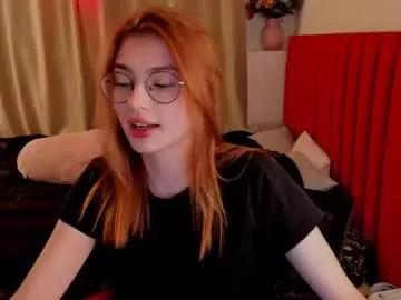 hoppypoppyy from Chaturbate
