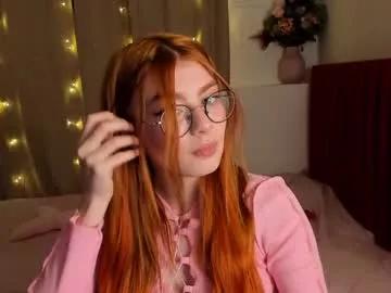 hoppypoppyy from Chaturbate