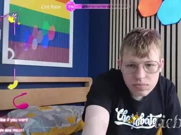 hottiebb95 from Chaturbate