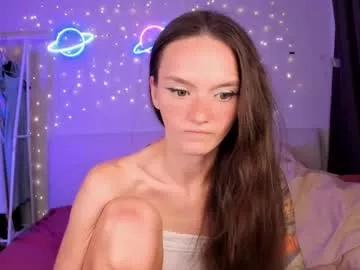 hottiesteverly from Chaturbate