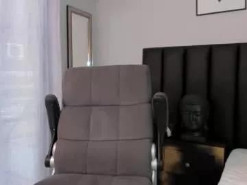 isaac_cryston from Chaturbate