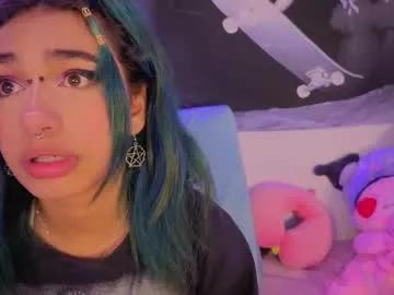 isisjones18 from Chaturbate