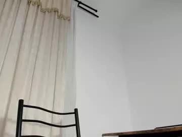 issagodiva from Chaturbate