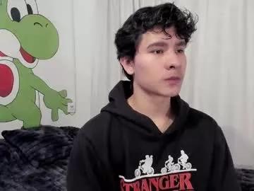 j_u_p_i_t_e_r from Chaturbate