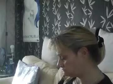 jakkilouise from Chaturbate