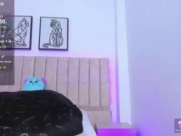 janne_moore from Chaturbate