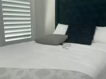 jenna_stjames from Chaturbate