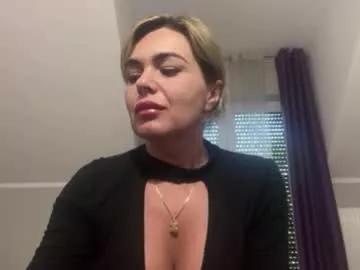 jenny_play1 from Chaturbate