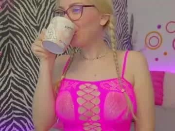 jennyshow from Chaturbate