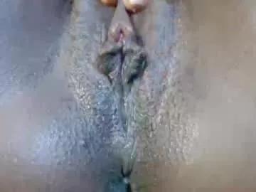 Junietaa webcams show profile image 