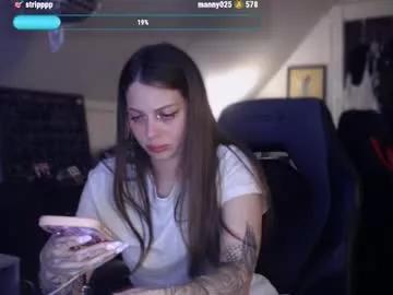 kawaiikezia from Chaturbate