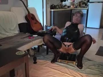kellysluttybitch from Chaturbate