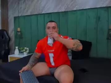 kiing_magic from Chaturbate