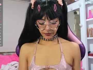 kikilepetite from Chaturbate