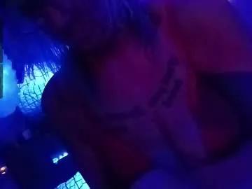 kikilovespartylights from Chaturbate