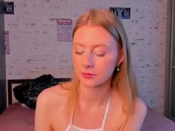 kikistacy from Chaturbate