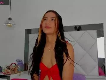kinky_valeria from Chaturbate