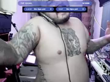 kinkybiguy14 from Chaturbate