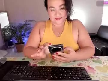 kinkyelise from Chaturbate