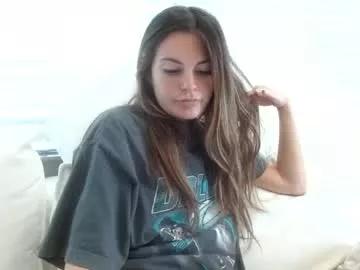 kinkylovers25 from Chaturbate