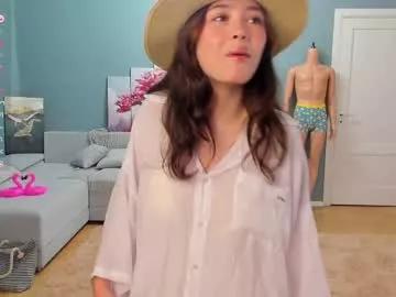 kissiekat from Chaturbate