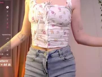 kisskiss_muah from Chaturbate