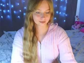 kitten_kiss from Chaturbate