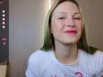 kitty_wood from Chaturbate