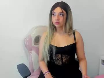 lara_crofftt from Chaturbate