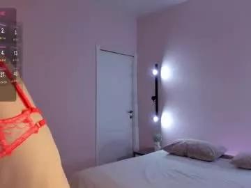 laralourance from Chaturbate