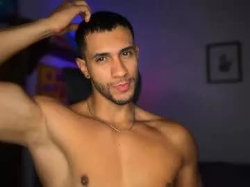 larry_jones from Chaturbate